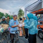 Batin Wulan Kembali Bagikan 200 Paket Takjil Kepada Warga