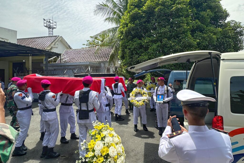 Pemprov Lampung Beri Penghormatan Terakhir pada Kopda Marinir Mahfudi