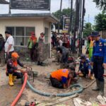 Pemkot Bandar Lampung Kerahkan TRC Bersihkan Saluran Air