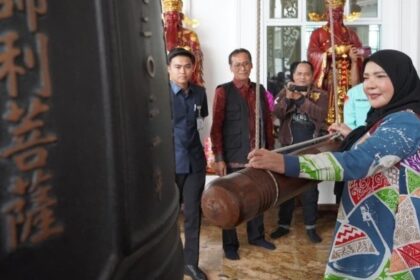 Jaga Kerukunan, Eva Dwiana Kunjungi Vihara Saat Imlek 2026