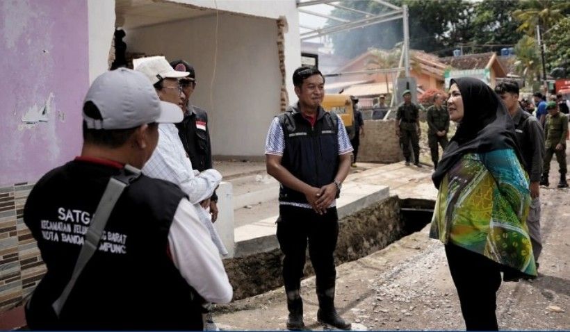 Cegah Banjir, Wali Kota Tinjau Pembongkaran Gorong-Gorong