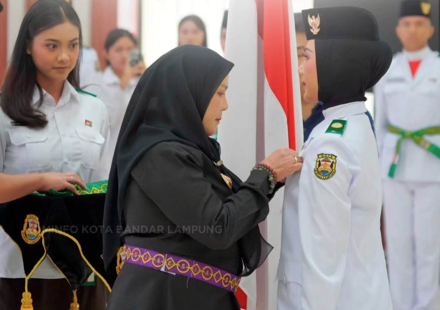38 Paskibraka Bandar Lampung Dikukuhkan, Eva Dwiana Tekankan Tanggung Jawab