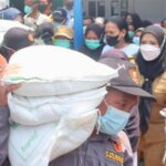 Bantuan Beras Menyasar 11.863 Warga di Lima Kecamatan Bandar Lampung