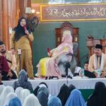 Bersama Mamah Dedeh, Wali Kota Eva Dwiana Ajak Warga Jaga Iman dan Kebersamaan