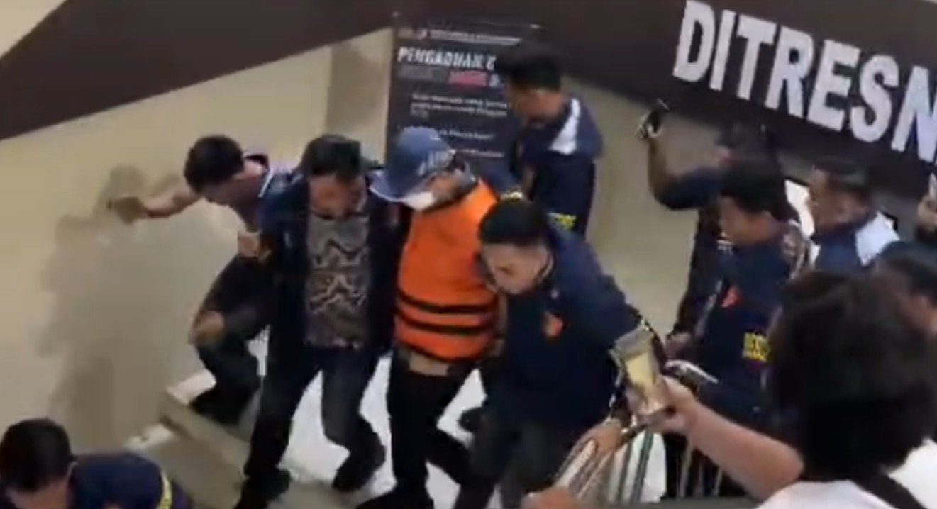 Duduk sebagai Sekda, Berakhir di Tahanan: Welly Terseret Kasus Honorer