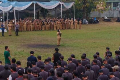 Seragam Baru untuk Linmas, Walikota Bandar Lampung Tekankan Peran Jaga Lingkungan